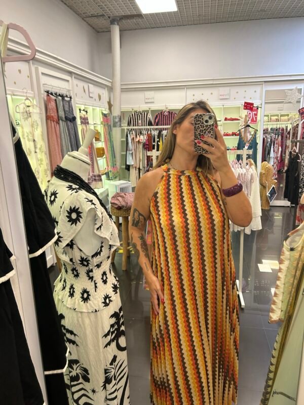 Vestido al cuello estampado