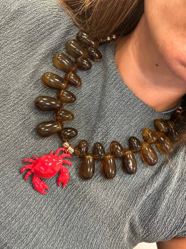 Collar crab