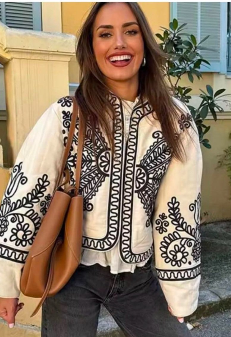 Chaqueta bordada